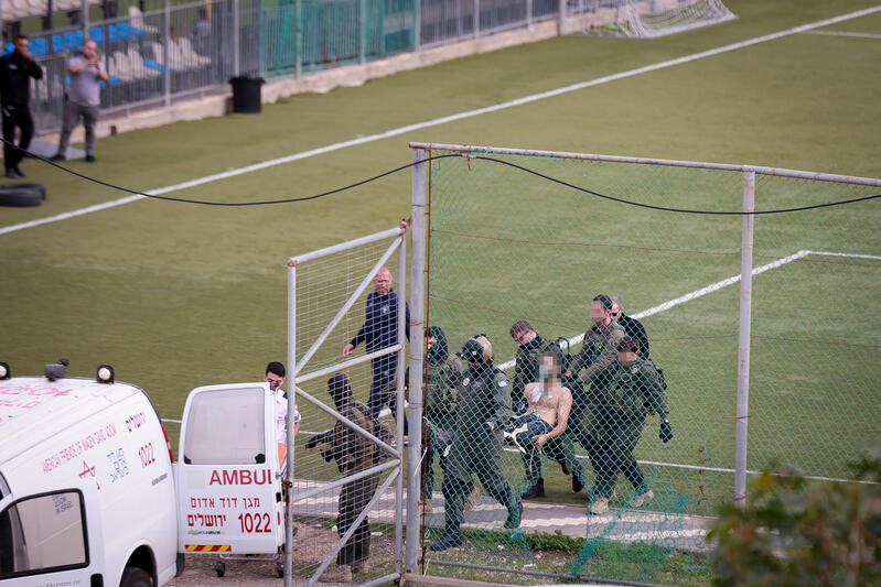 An Israeli soldier wounded in the ground invasion in Gaza, is brought to Shaarei Tzedek hospital in Jerusalem, December 29, 2023.