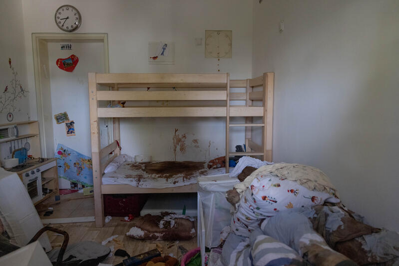bloody child's bed in kibbutz nir oz
