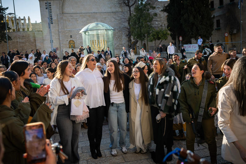 Agam Berger and family visiting the Old City