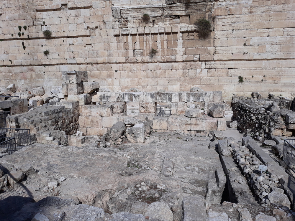 Rubble and remains of the Second Temple, Robinson's Arch, Jerusalem